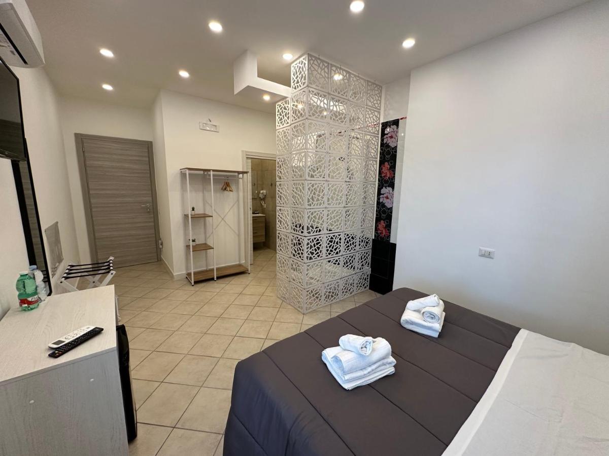 B&B Off Rooms And Relax Naples Extérieur photo